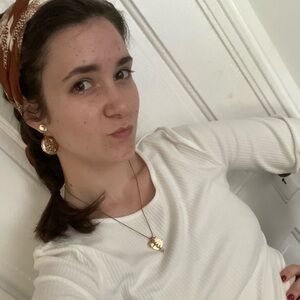 Meet your Posher, Teresa